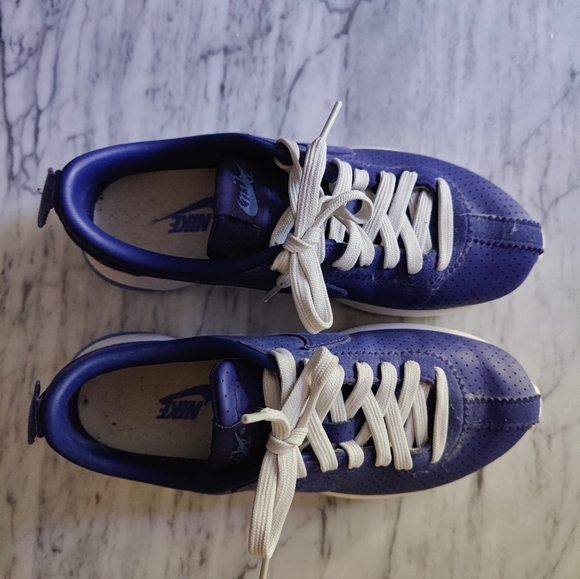 Nike Cortez - Picture 2 of 2